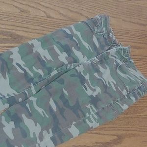 Camouflage jeans